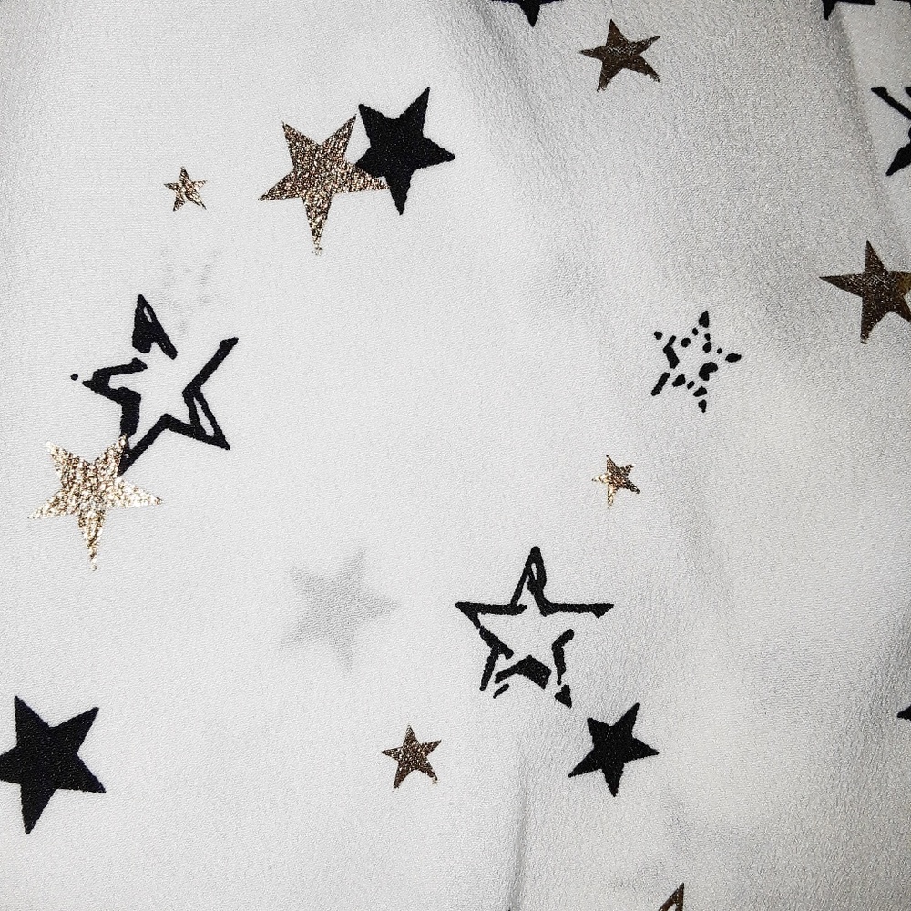 White Gold Metallic Star Print Off Shoulder Top - Picture 6 of 8